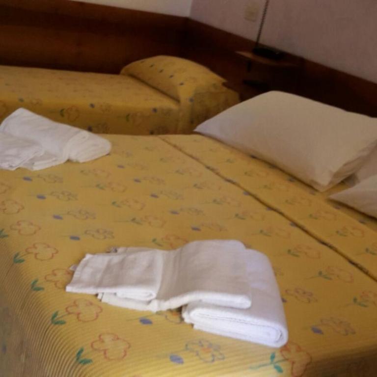 Hotel Pecci - Camera Tripla Basic - 6