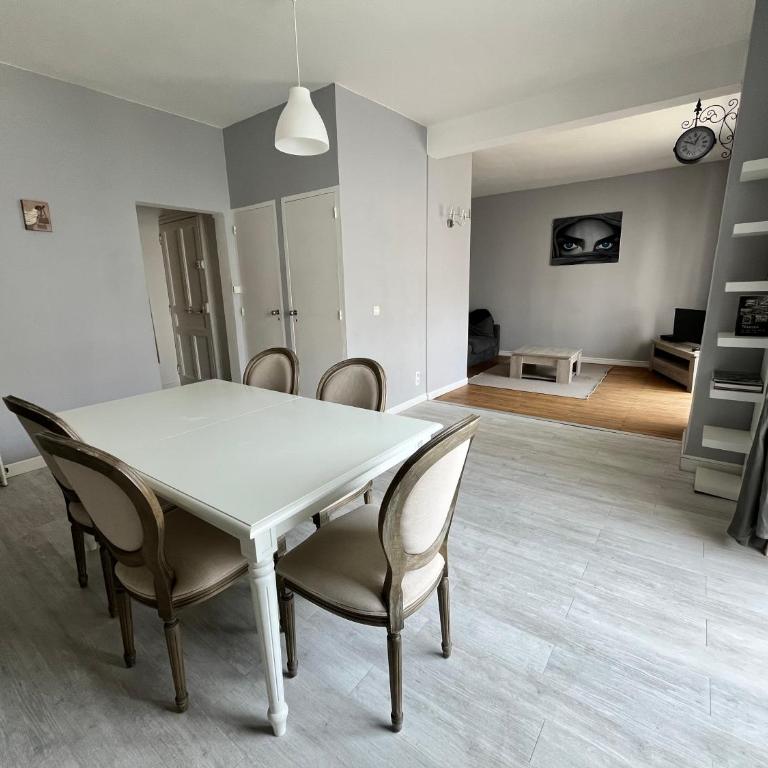 Gloriette 4pers Tv et Wifi - Appartement 2 Chambres - 10