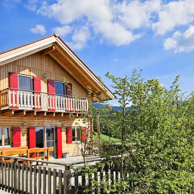 Bergchalet mit Wellness-Oase, Natur Pur - Chalet mit 2 Schlafzimmern - 1