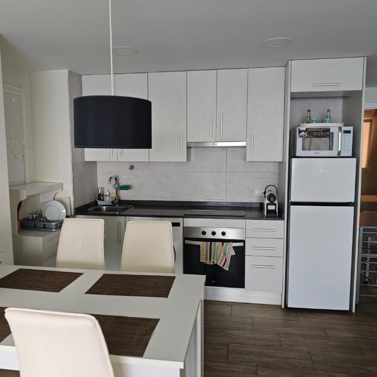 Apartamento vista al mar - Two-Bedroom Apartment - 4