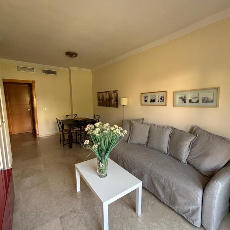 Wonderful relaxing apartment - Two-Bedroom Apartment - 35