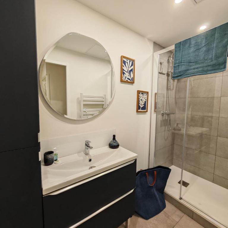 Maison familiale avec Jacuzzi - Maison 3 Chambres - 23