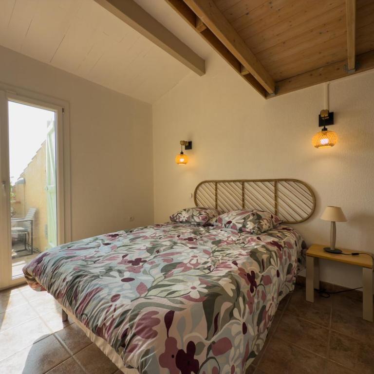 L'Inoubliable, Mazet climatisé pour 8 personnes avec tennis et piscine collective à Valcros, La Londes-Les-Maures - Two-Bedroom House - 24