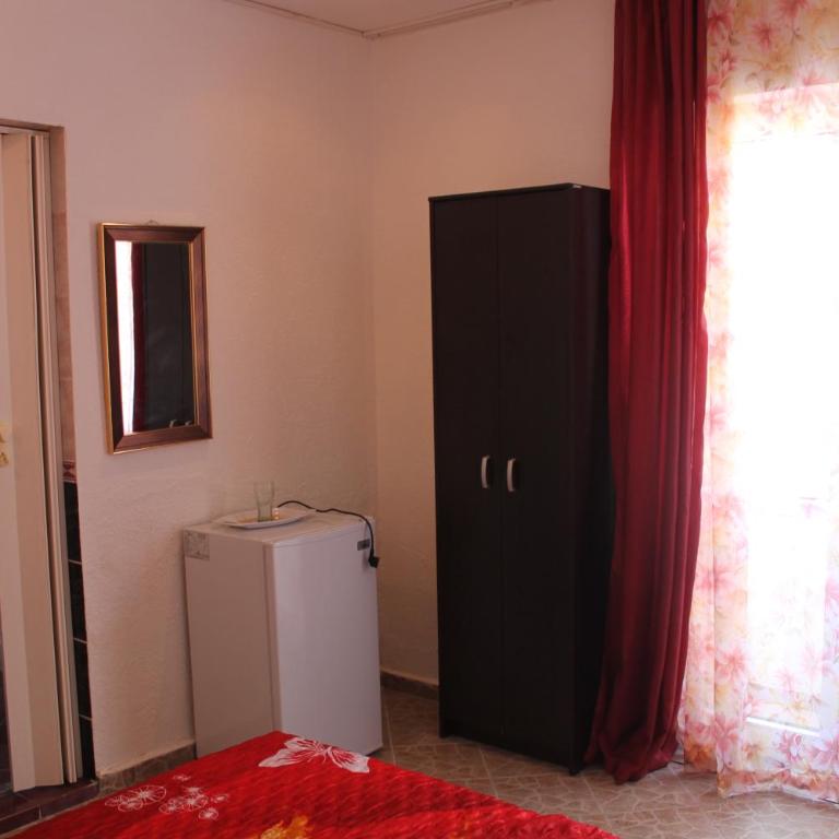 Rooms and Apartments Milana - Double Room - 2