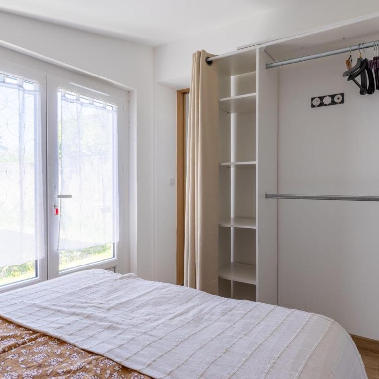 Le Mermoz - idéal curistes - wifi - clim - jardin - parking - proche centre - Apartamento de 1 dormitorio - 14