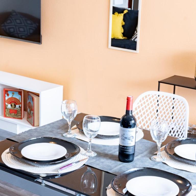 Duplex- T2 Barcelona Pop - Terrasses - Parking - Vue canal - Apartamento de 1 dormitorio con terraza - 5