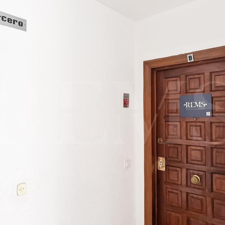 Historic Center Apartment with Balcony REMS - Apartamento de 2 dormitorios - 14