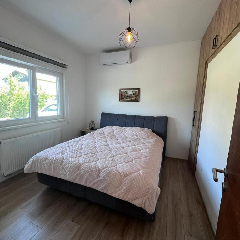 Oasis Royal Apartments - Two-Bedroom Deluxe Apartment with Garden View - 11
