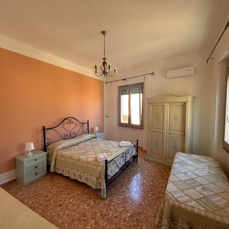 Regina margherita rooms stanza matrimoniale con bagno privato - Double Room with Private Bathroom - 9
