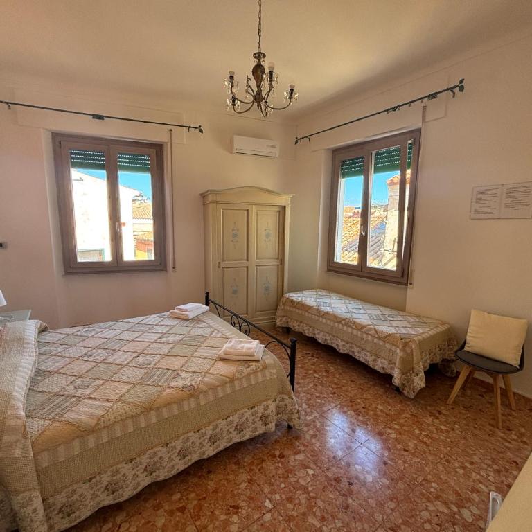 Regina margherita rooms stanza matrimoniale con bagno privato - Double Room with Private Bathroom - 8