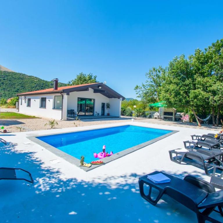 Holiday Home Nova Lux - Two-Bedroom House - 1