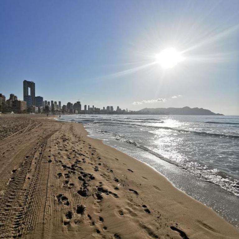 Apartamento ALMA con terreno privado y parking compartido - a 800m de Playa Poniente - Casa con 1 dormitorio - 2