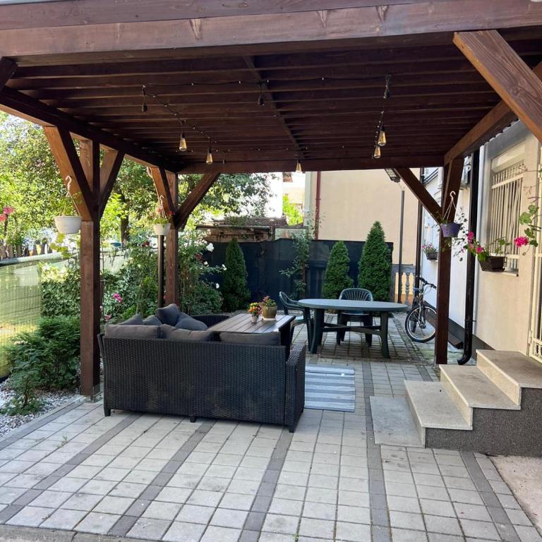 Oasis Royal Apartments - Three-Bedroom Premium Apartment - 14