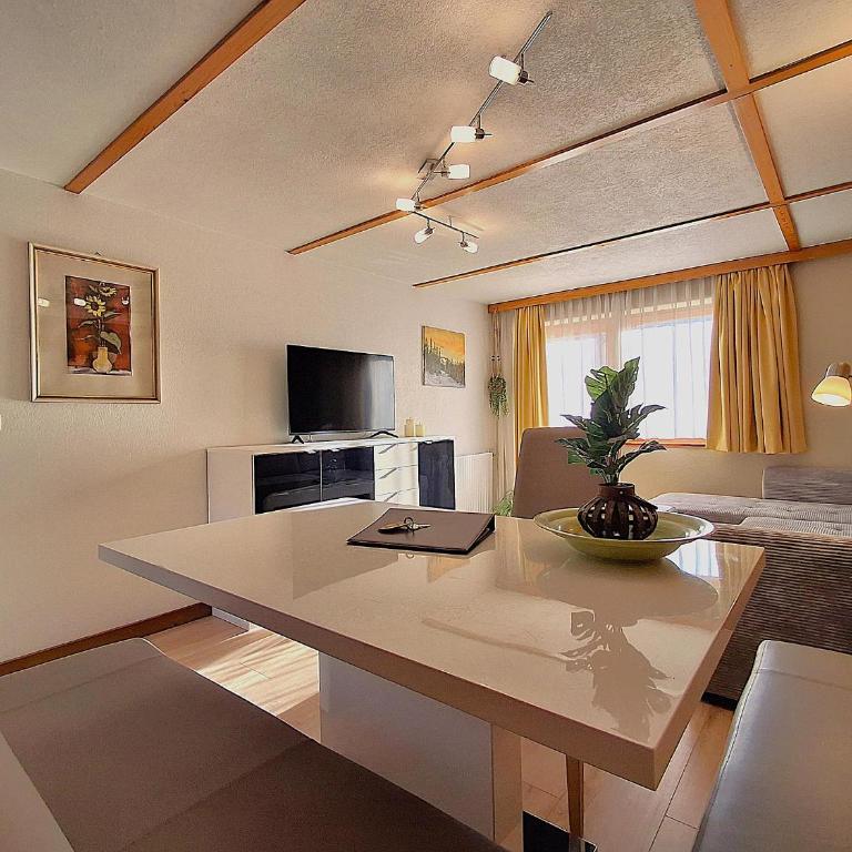 Alpenfeder Landhaus Heidi Top 2 - Apartment mit Blick auf die Berge - 2