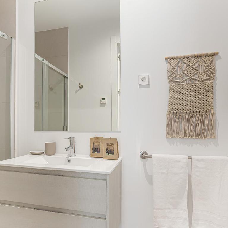 Bellas Artes en Madrid - Two-Bedroom 2 bathroom IV - 13