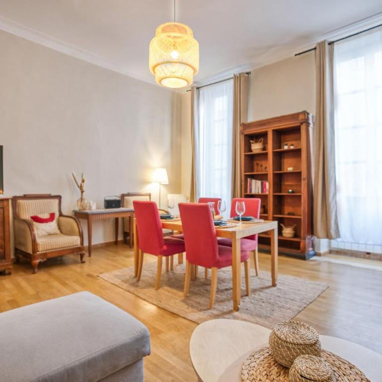 Superbe appartement 95m2 proche Arènes- parking offert - Two-Bedroom Apartment - 20