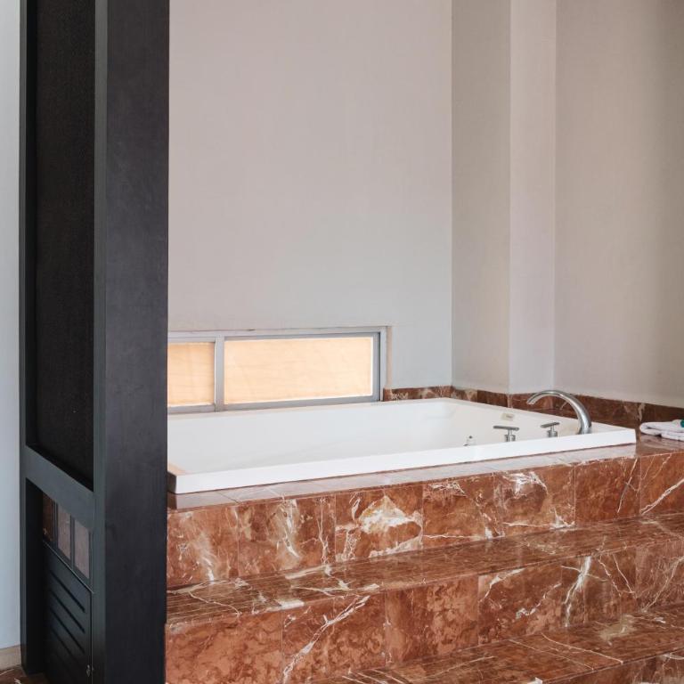 Exe Cities Reforma - Superior Double Room with Hot tub - 8
