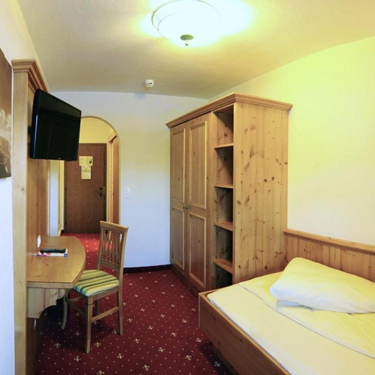 Sporthotel Tirolerhof - Single Room with Balcony - 1