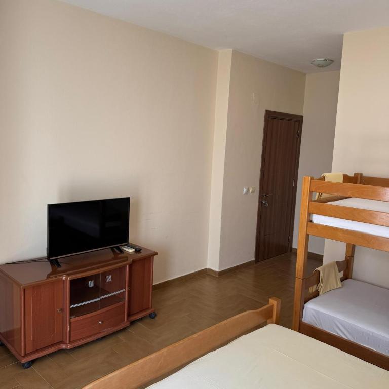 Apartments Family Ibrahimi - Četvorokrevetna Soba - 2