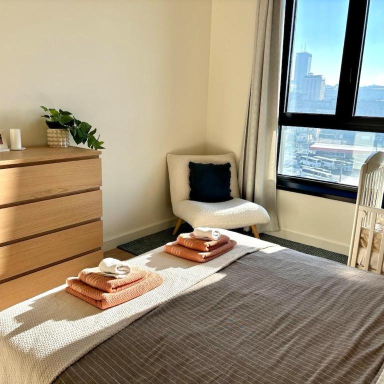 BW Metropolitan 2BR Cosy by Houserz - Apartman sa 2 Spavaće Sobe i Balkonom - 20