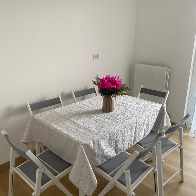Veyana House - One-Bedroom Apartment - 14