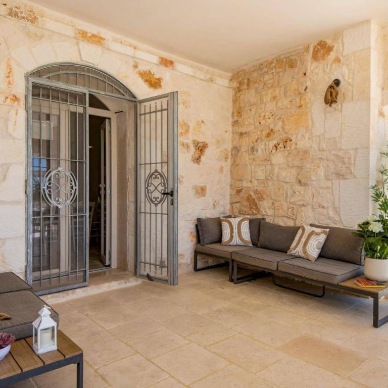 Villa Angelo by Villa Plus - Villa - 11