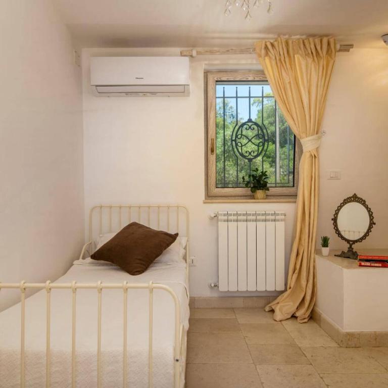 Villa Angelo by Villa Plus - Villa - 22