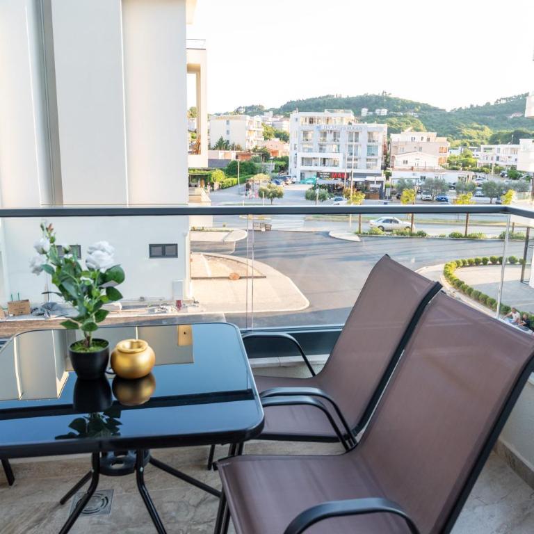 Amarea Apartments - Two-Bedroom Apartment - 14