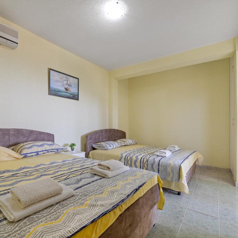 Apartman Dragicevic 1 with Garage - Apartman sa 1 Spavaćom Sobom - 1
