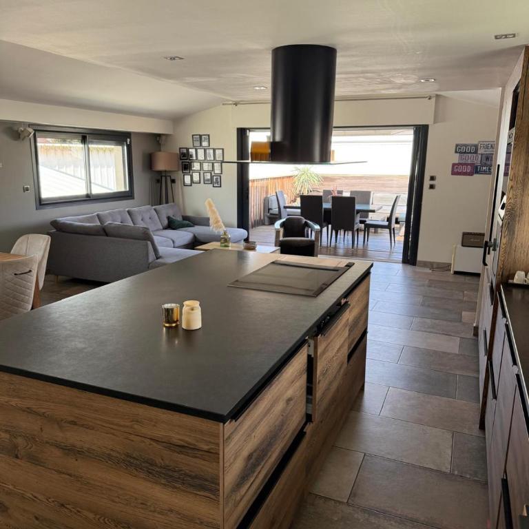 Atypical loft with private pool - Maison de Vacances 4 Chambres - 52