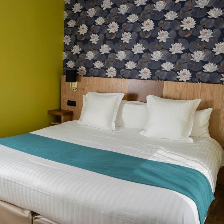 Best Western Plus Sanary - Suite Lit King-Size avec Canapé-Lit et Salon - Non-Fumeurs - 3