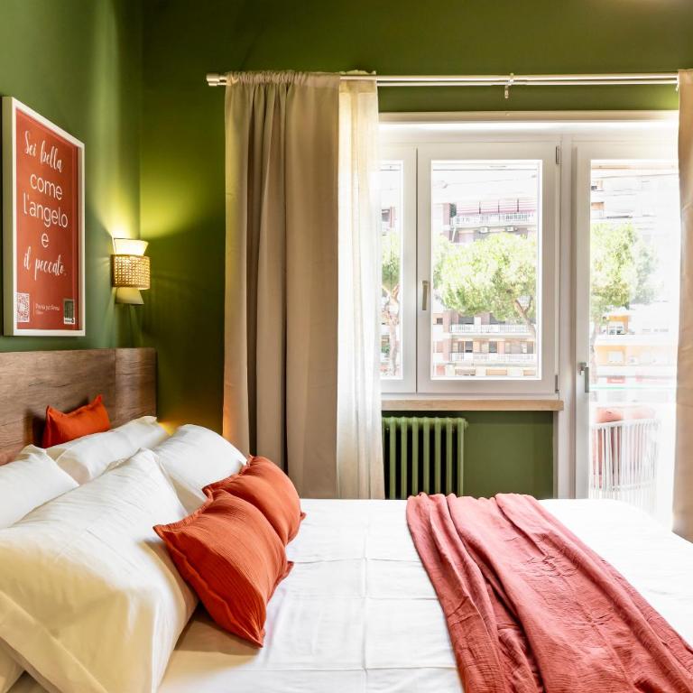 Notte Ai Colli - Rooms & Kitchen - Camera Matrimoniale con Balcone - 7