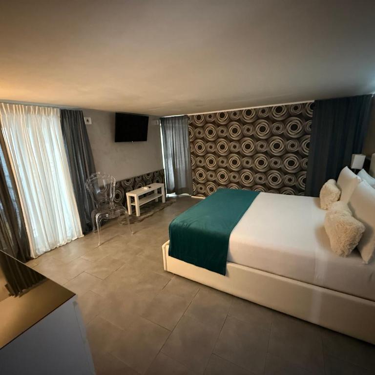 A un passo dal Castello Maschio ANGIOINO Appartment - Appartamento Deluxe - 5