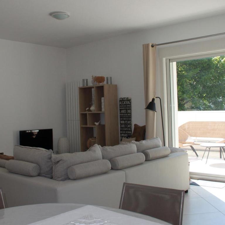 La Maison Blanche - Appartement avec Terrasse - 12