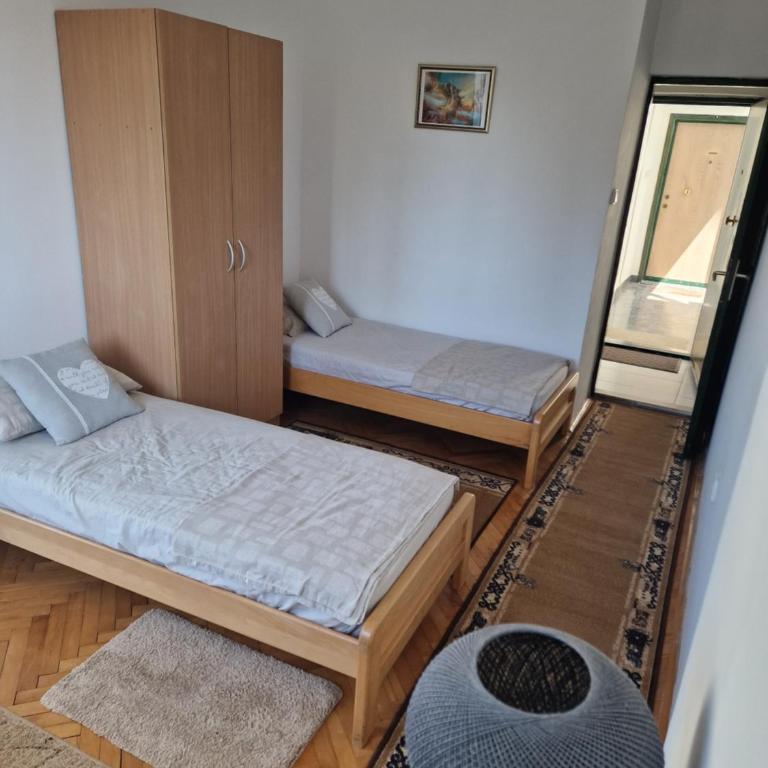 Apartmani Bulevar - Two-Bedroom Apartment - 6