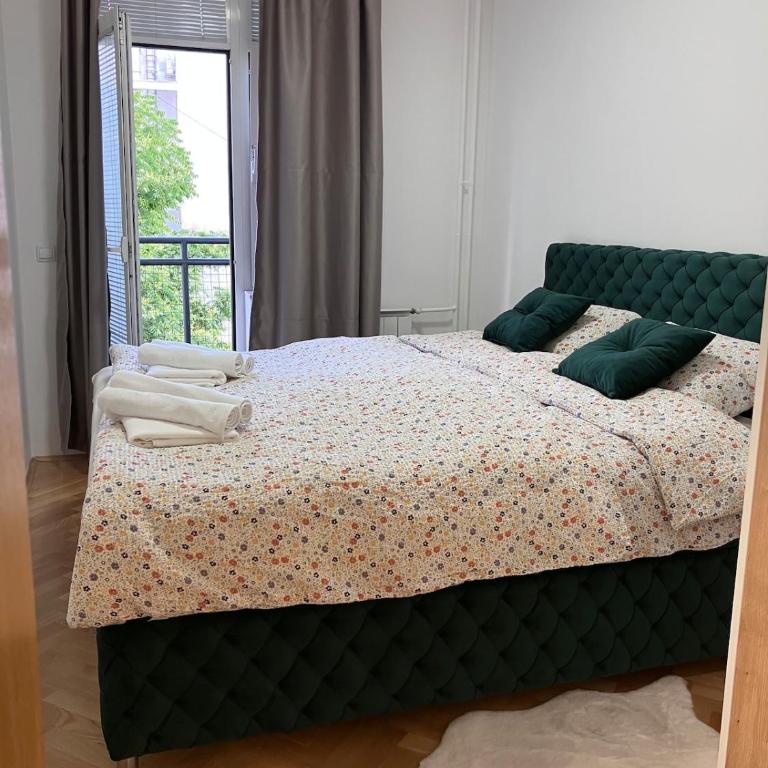 Cozy apartment - Downtown - Two-Bedroom Apartment - 2