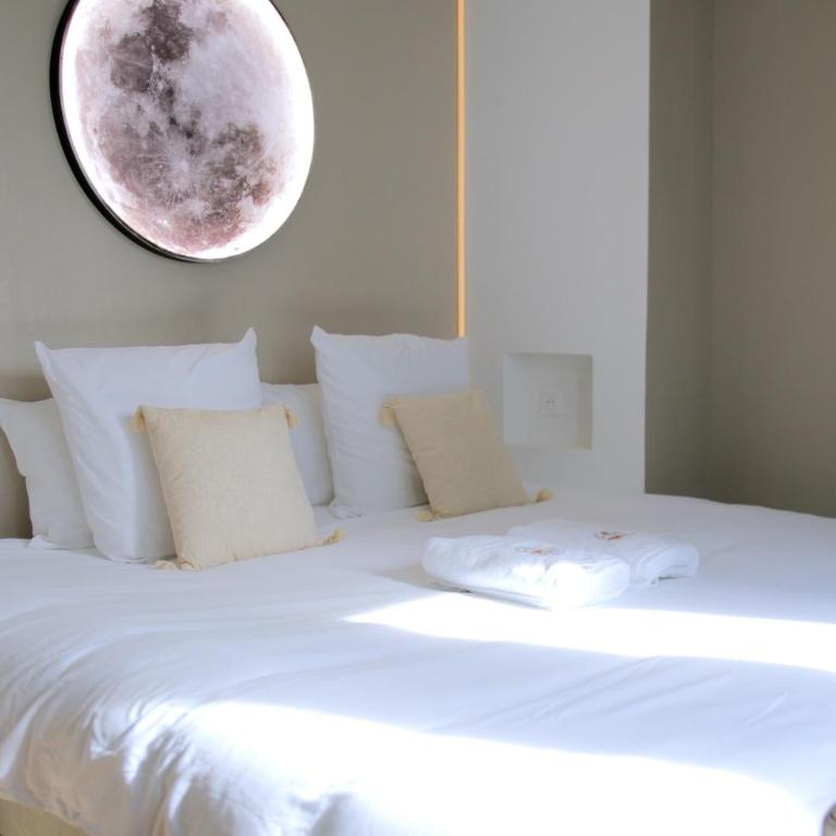 AMMG Tour Marina – Suites Signature | Vue Mer Panoramique, Jacuzzi & Design - Suite Deluxe - Vue sur Mer - 10