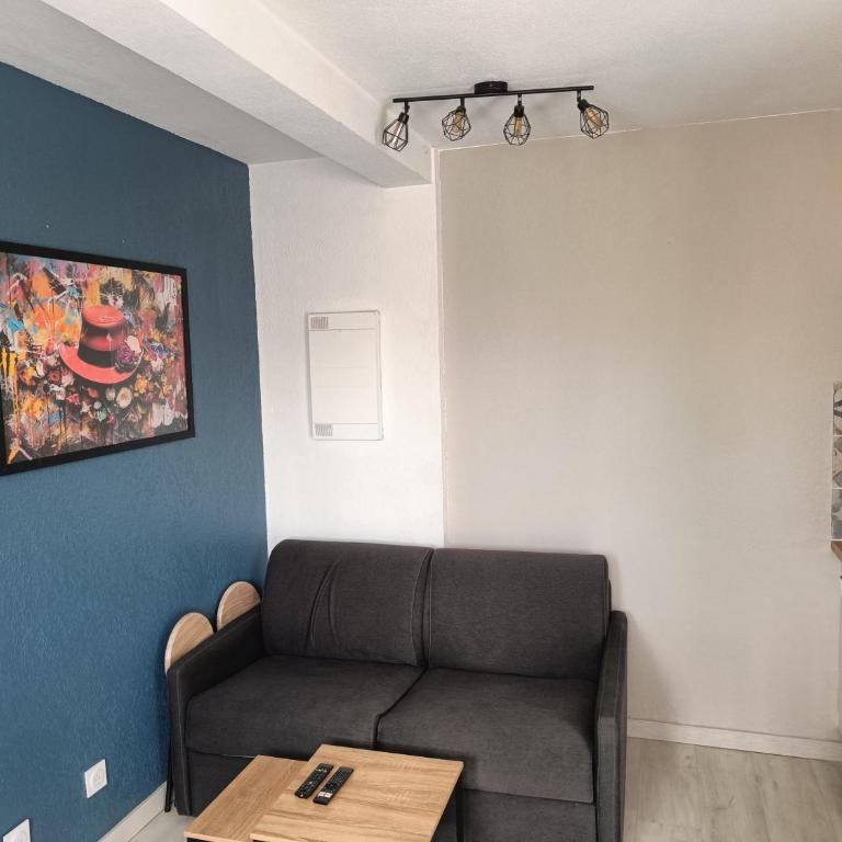 plage, agréable, refait à neuf, top lit, hôte réactif, terrasse, soleil, paisible. - Appartement 1 Chambre - 16