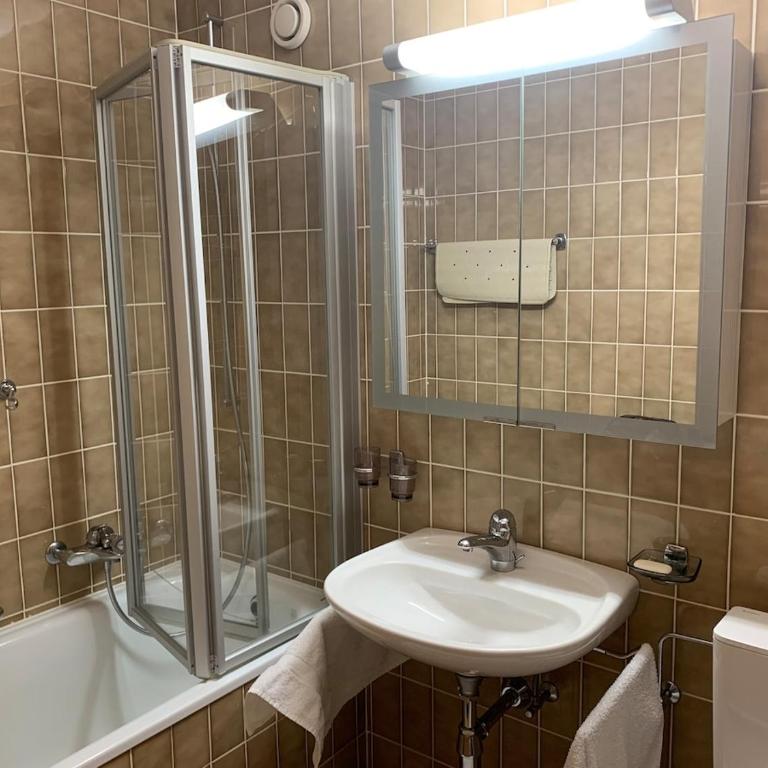 Comfortable apartment with stunning views - One-Bedroom Apartment - 8