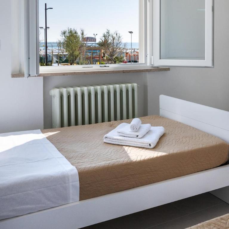 Trilocale Longarone 3 Rimini - Appartamento con 2 Camere da Letto - 36