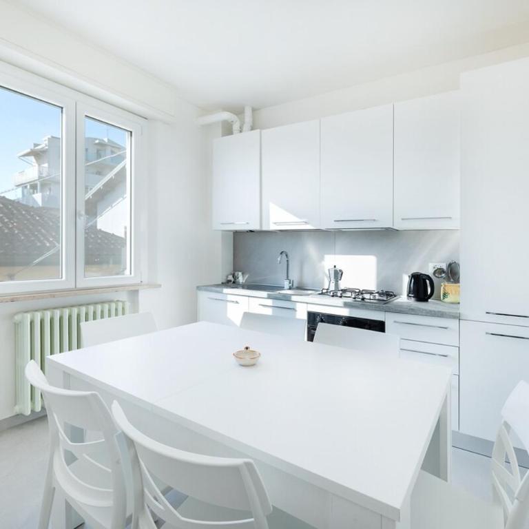 Trilocale Longarone 3 Rimini - Appartamento con 2 Camere da Letto - 45