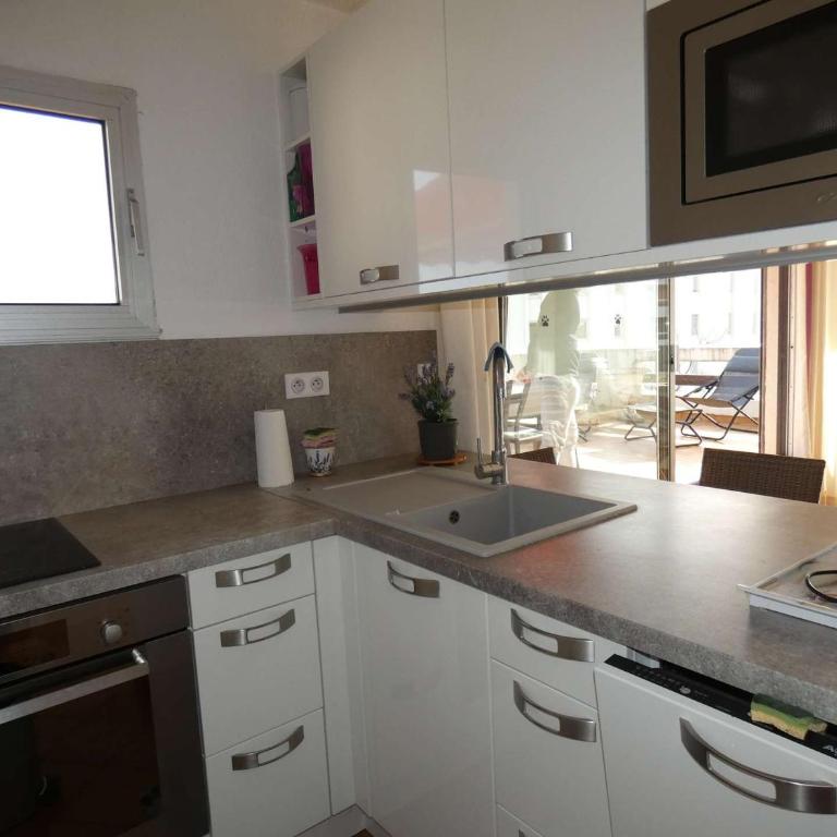 Deux pièces cabine proche plage et commerces - FR-1-328-205 - Appartamento - 6