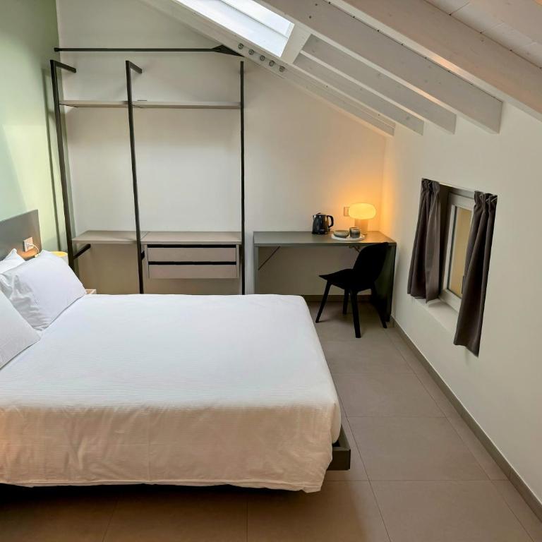 Urban Living - Double Room - 1