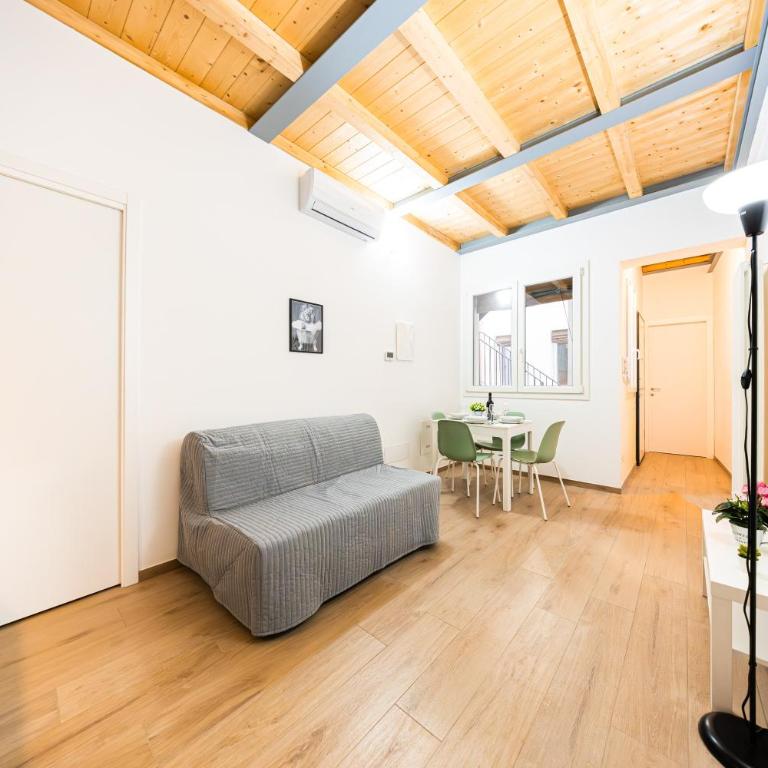 Belvedere House 2 in Bologna Center - Two-Bedroom Apartment - 2