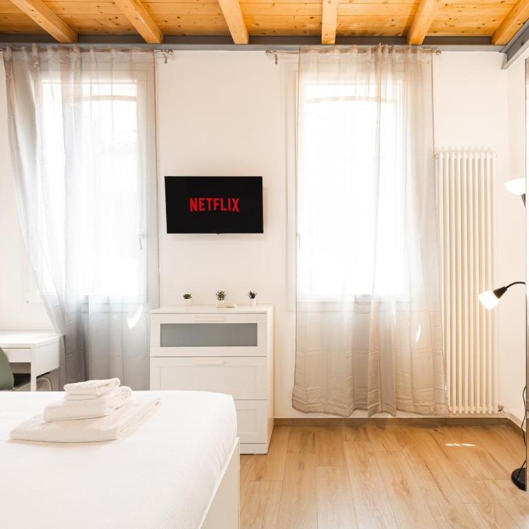 Belvedere House 2 in Bologna Center - Two-Bedroom Apartment - 4