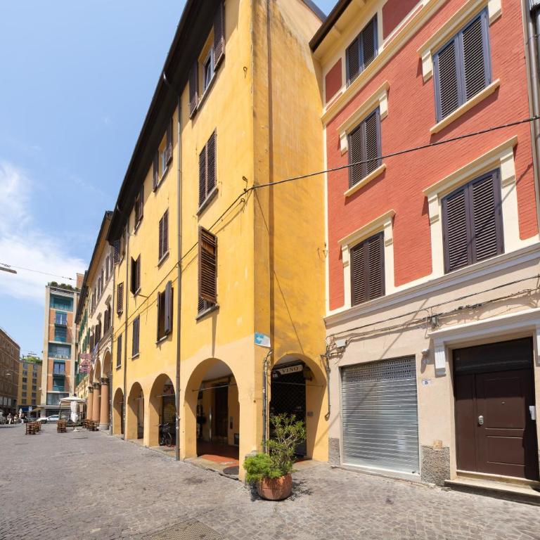 Belvedere House 2 in Bologna Center - Two-Bedroom Apartment - 8