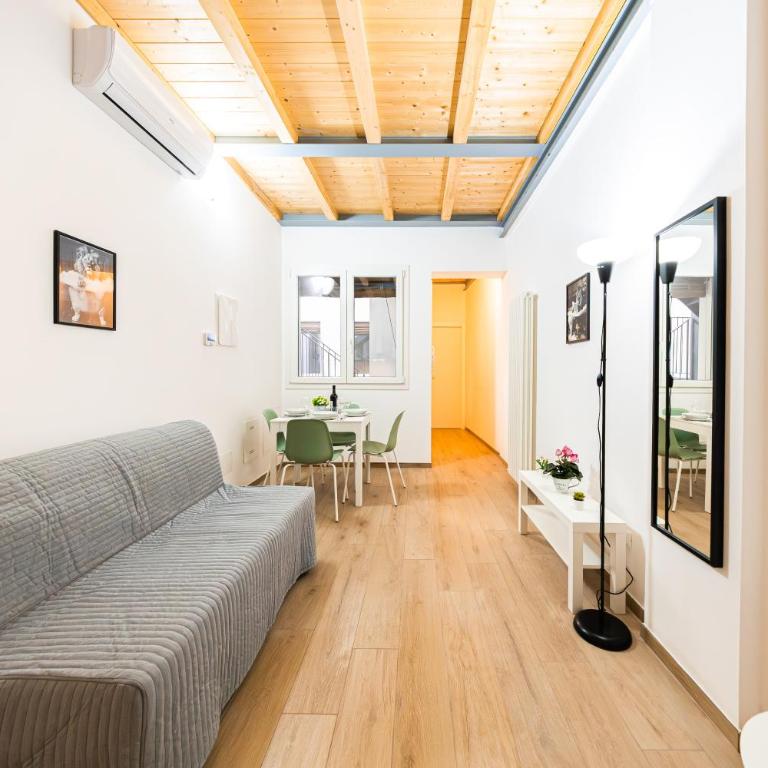Belvedere House 2 in Bologna Center - Two-Bedroom Apartment - 26