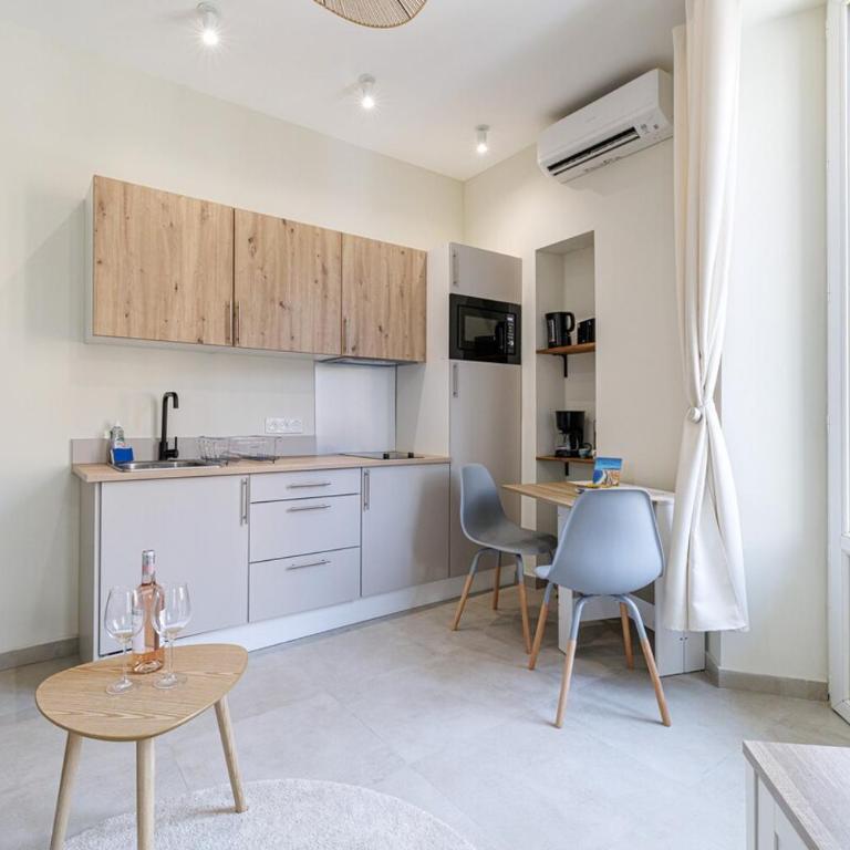 T2 situé au centre-ville de Nice - Appartement 1 Chambre - 9