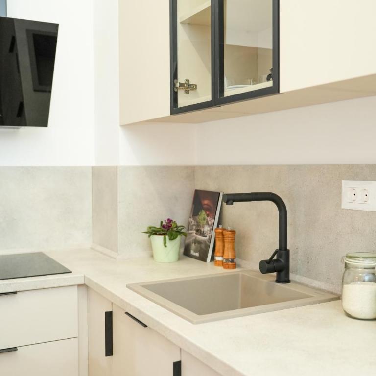 Helen studio apartment - One-Bedroom Apartment - 16
