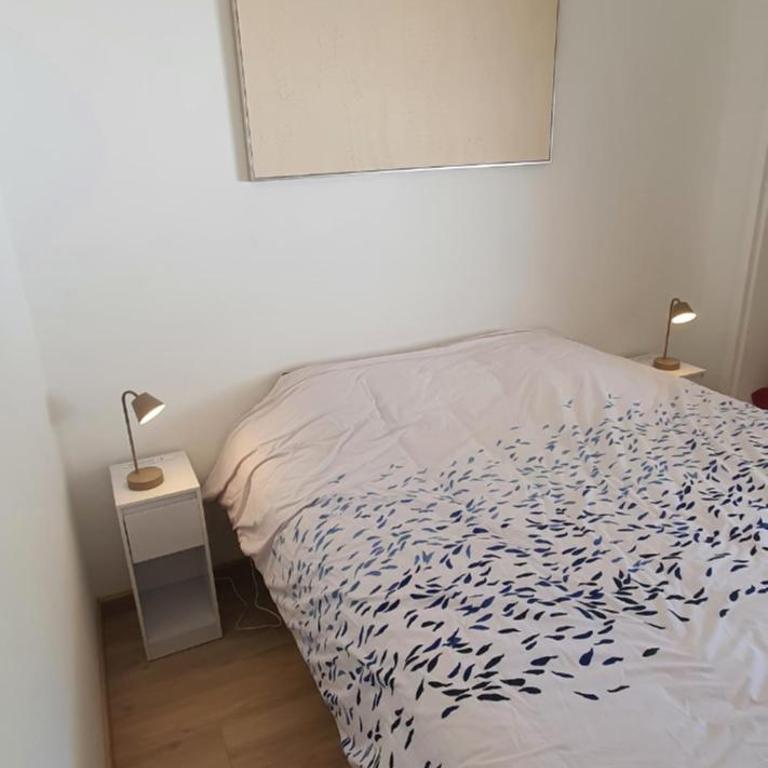 Charmante maison de plain pied rénovée et climatisée en lisière de forêt - Casa con 1 Camera da Letto - 15